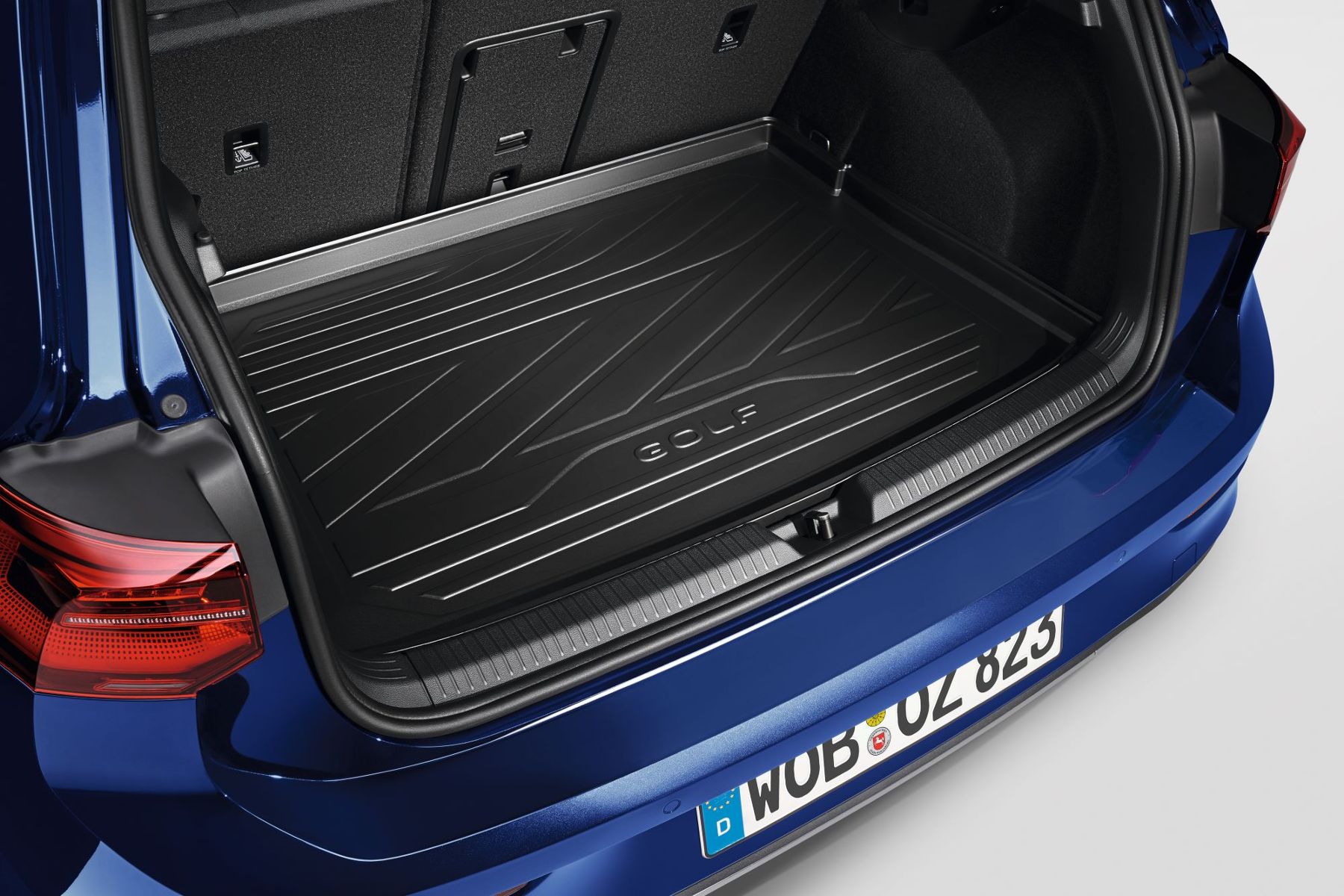 Plastová vložka do zavazadlového prostoru, Golf