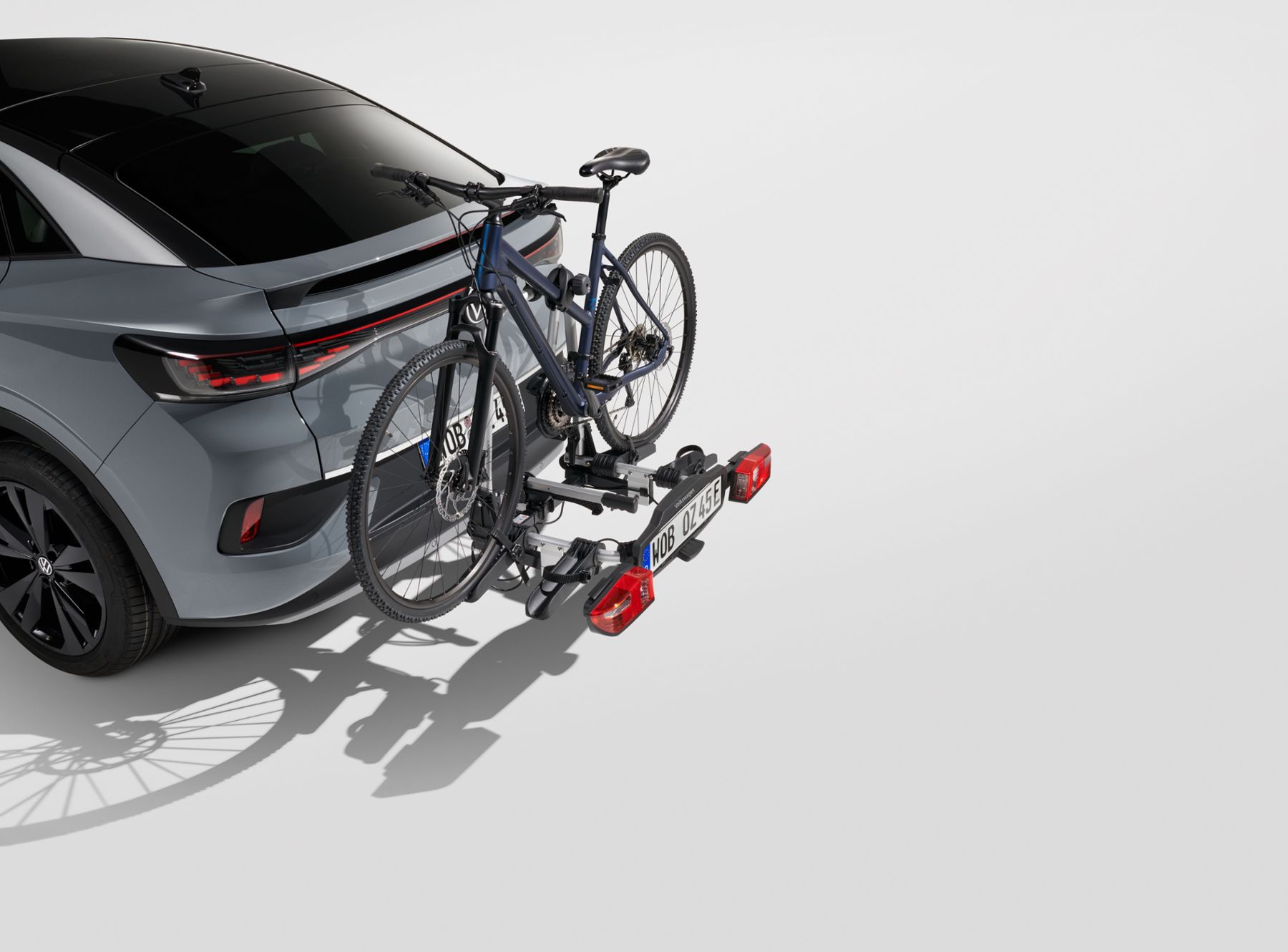 Nosič jízdních kol na tažné zařízení Compact II