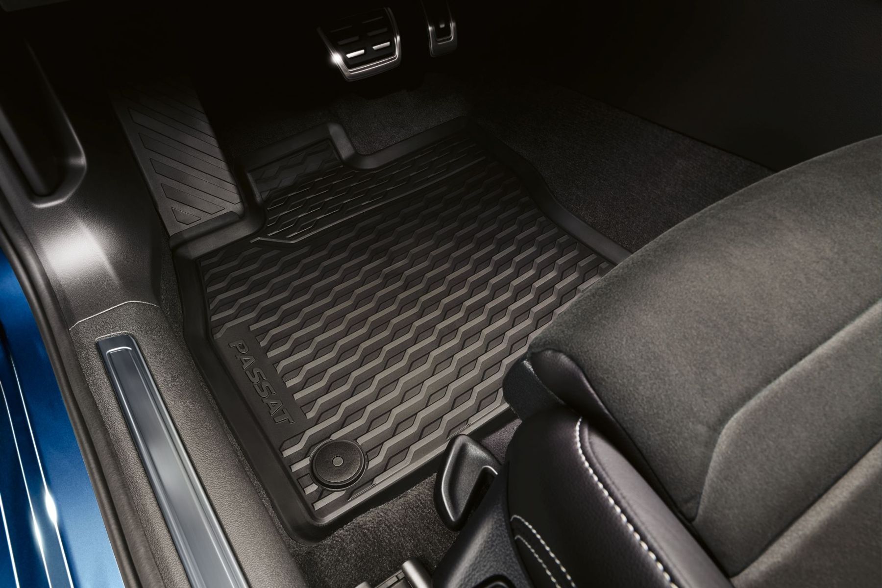 Gumové koberce pro Passat (do r. 2024)